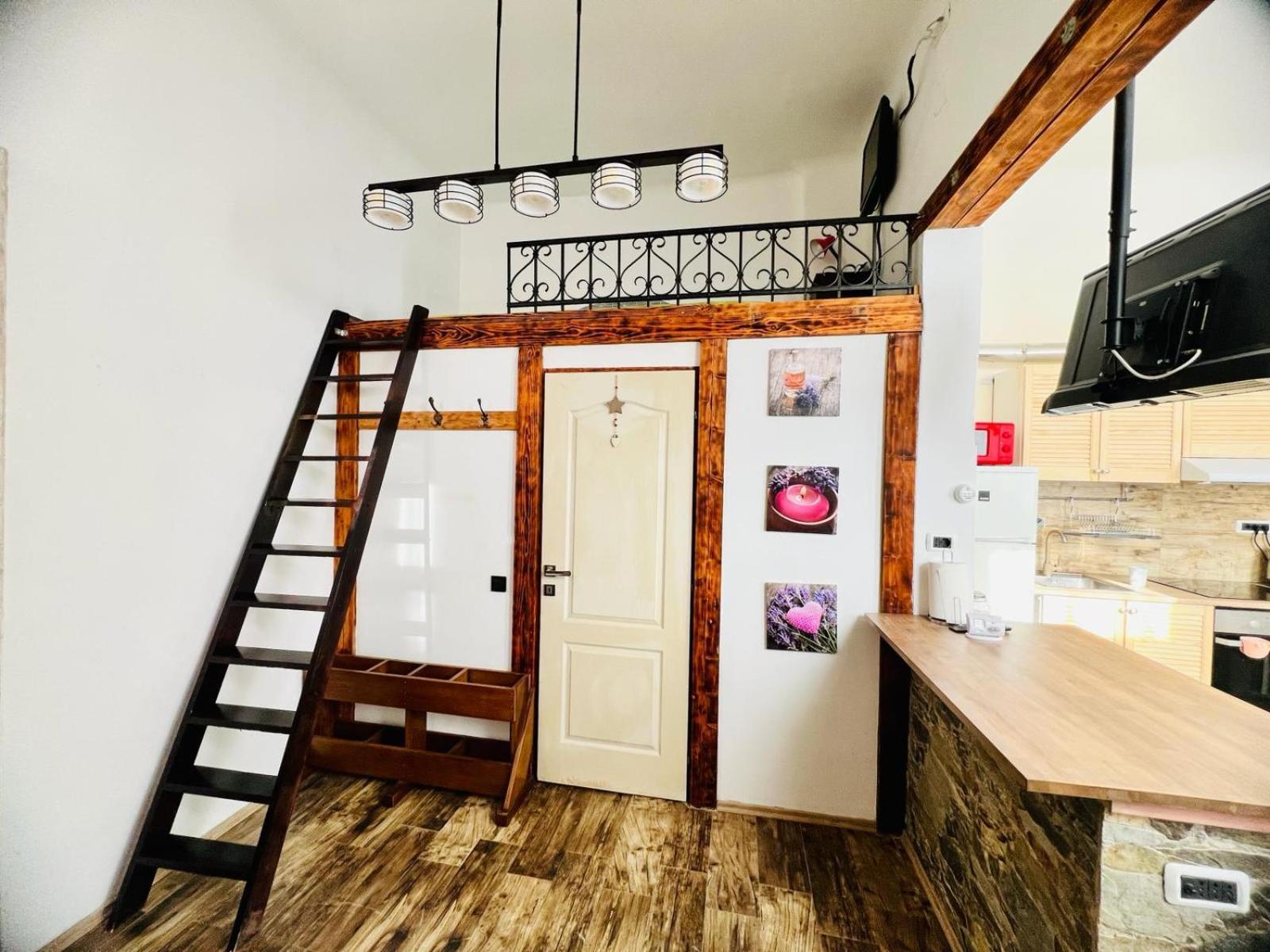 Elizabeth Brasov Apartment Exterior photo